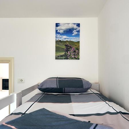 Central Beach Apartment Σαράντα Εξωτερικό φωτογραφία