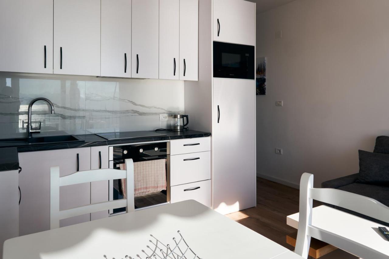 Central Beach Apartment Σαράντα Εξωτερικό φωτογραφία